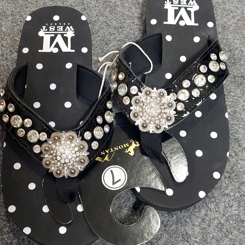 Montana West black w/rhinestone flip flops